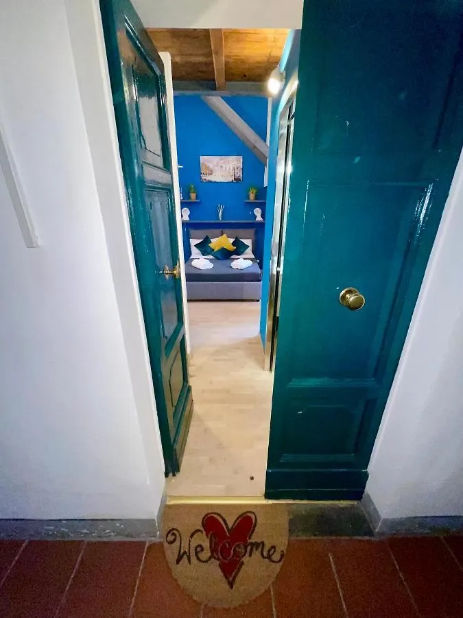 Jef Apartments Fontana Di Trevi Loft, Roma Италия