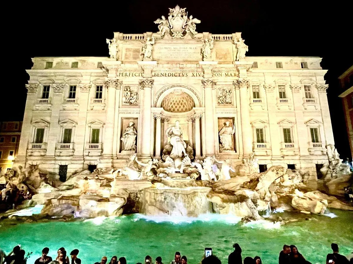 Jef Apartments Fontana Di Trevi Loft, Roma  Róma