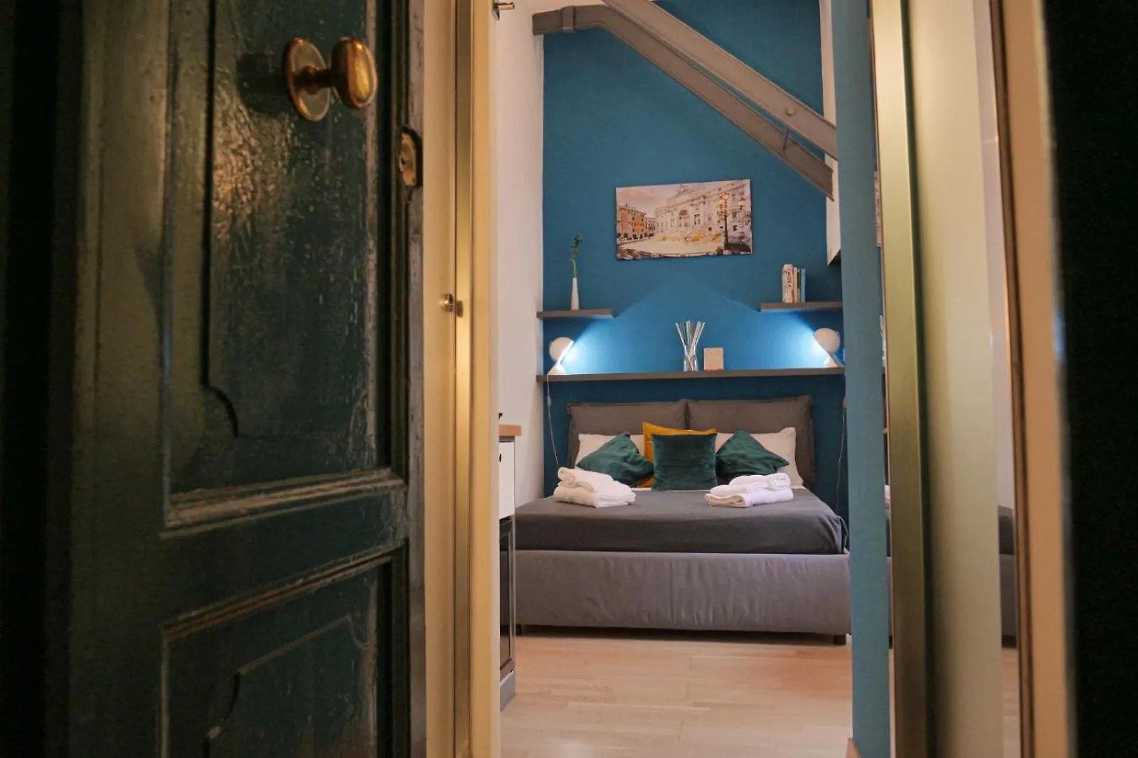 Jef Apartments Fontana Di Trevi Loft, Roma